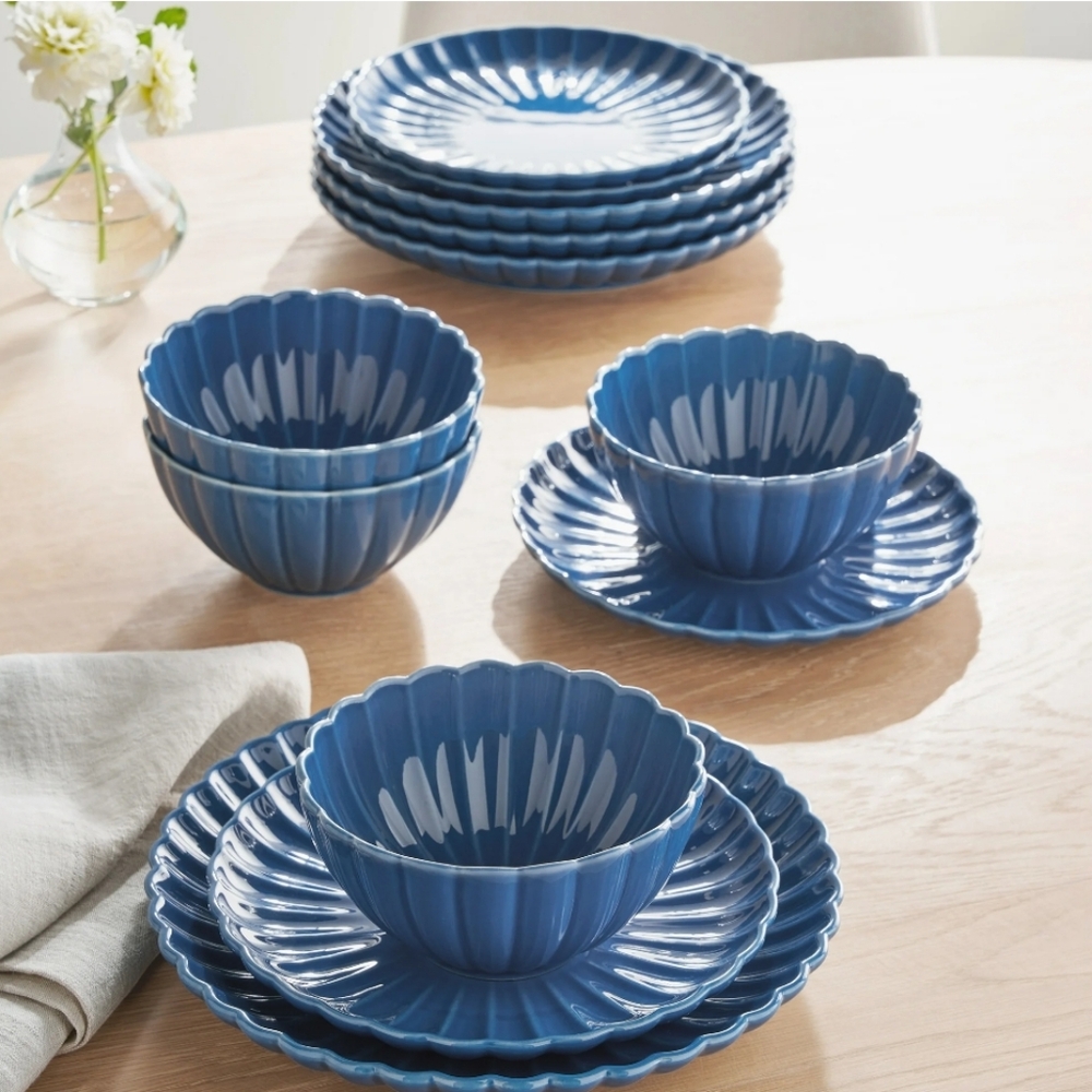 ❤️ New Pioneer Woman Colette Blue Scalloped Dinnerware Set